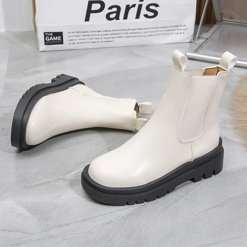 Lavinia -  Dames Chelsea Boots met Dikke Zool en Robuuste Zool