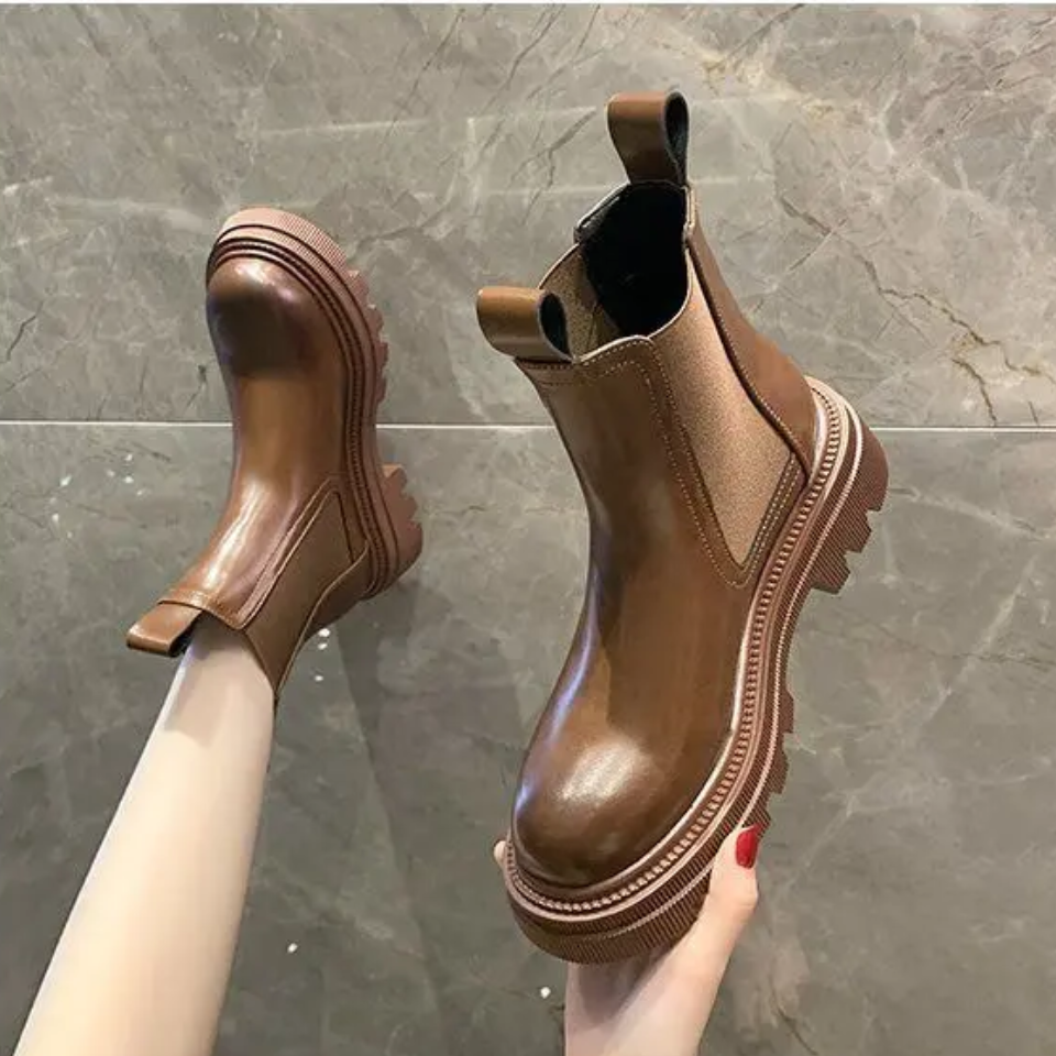 Elouise - Dames Chelsea Boots met Dikke Zool en Treklussen