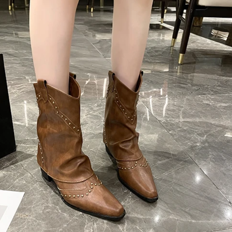 Estheta - Western Enkelboots met Studs en Puntige Neus - Cowboy Laarzen Dames