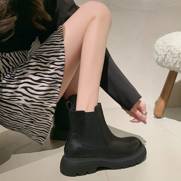 Doretta - Dames Chelsea Boots van Leer met Antislip Zool