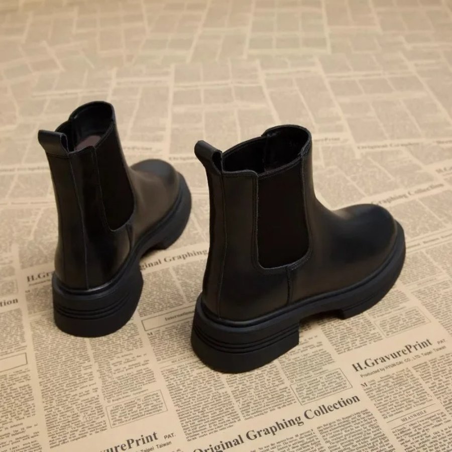 Tessina - Dames Chelsea Boots van Leer met Elastische Zijkanten