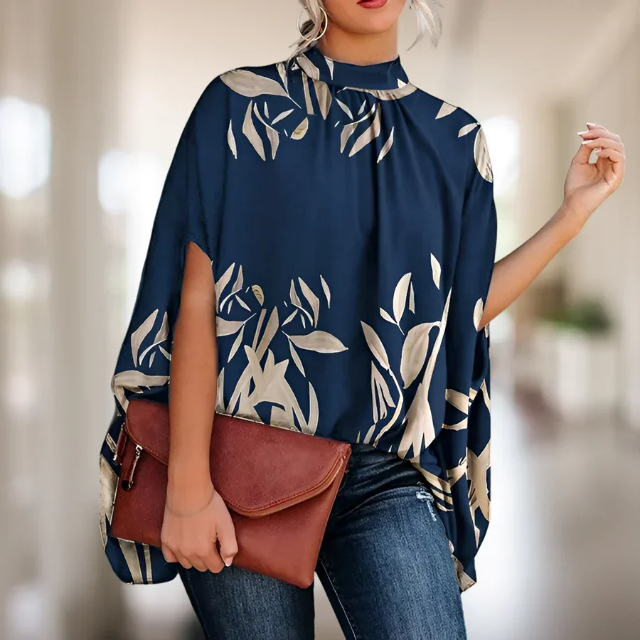 Solvira - Dames Oversized Top met Artistiek Gezichtsontwerp