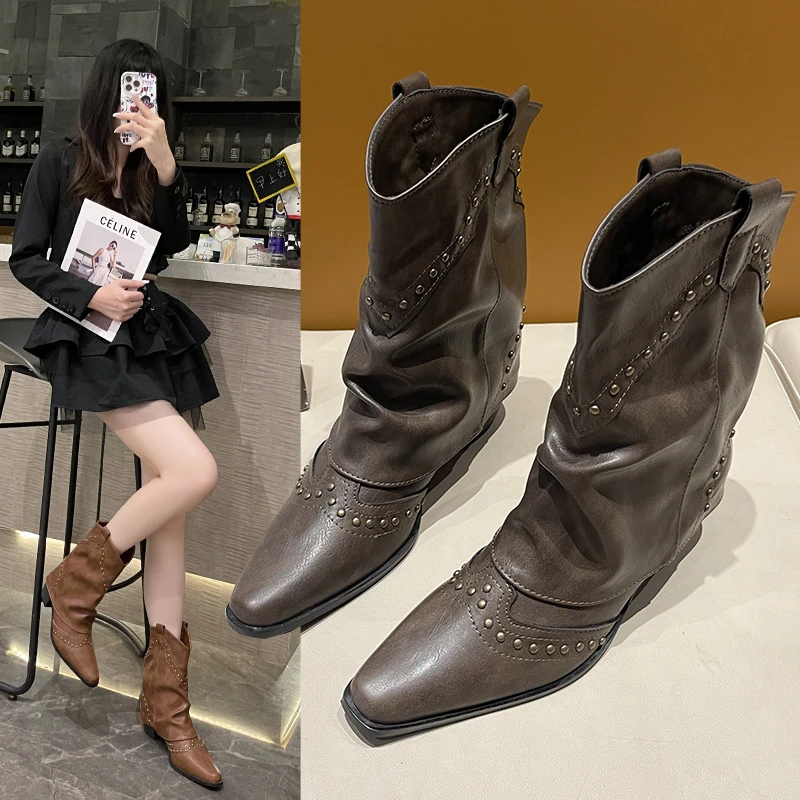 Estheta - Western Enkelboots met Studs en Puntige Neus - Cowboy Laarzen Dames