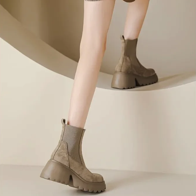 Aurelia - Dames Chelsea Boots met Dikke Zool en Elastische Inzetten