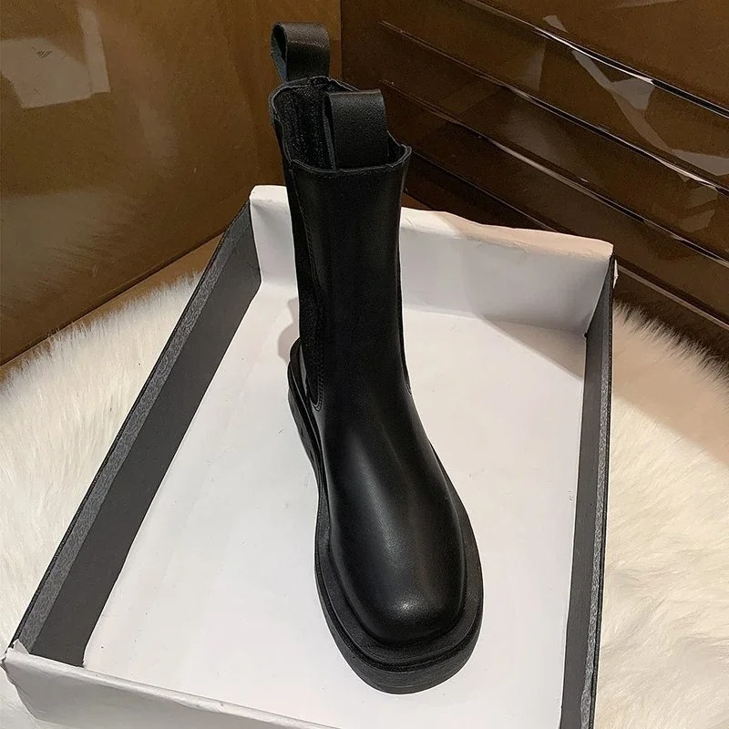 Vanoria - Dames Chelsea Boots Hoog met Treklussen en Dikke Zool