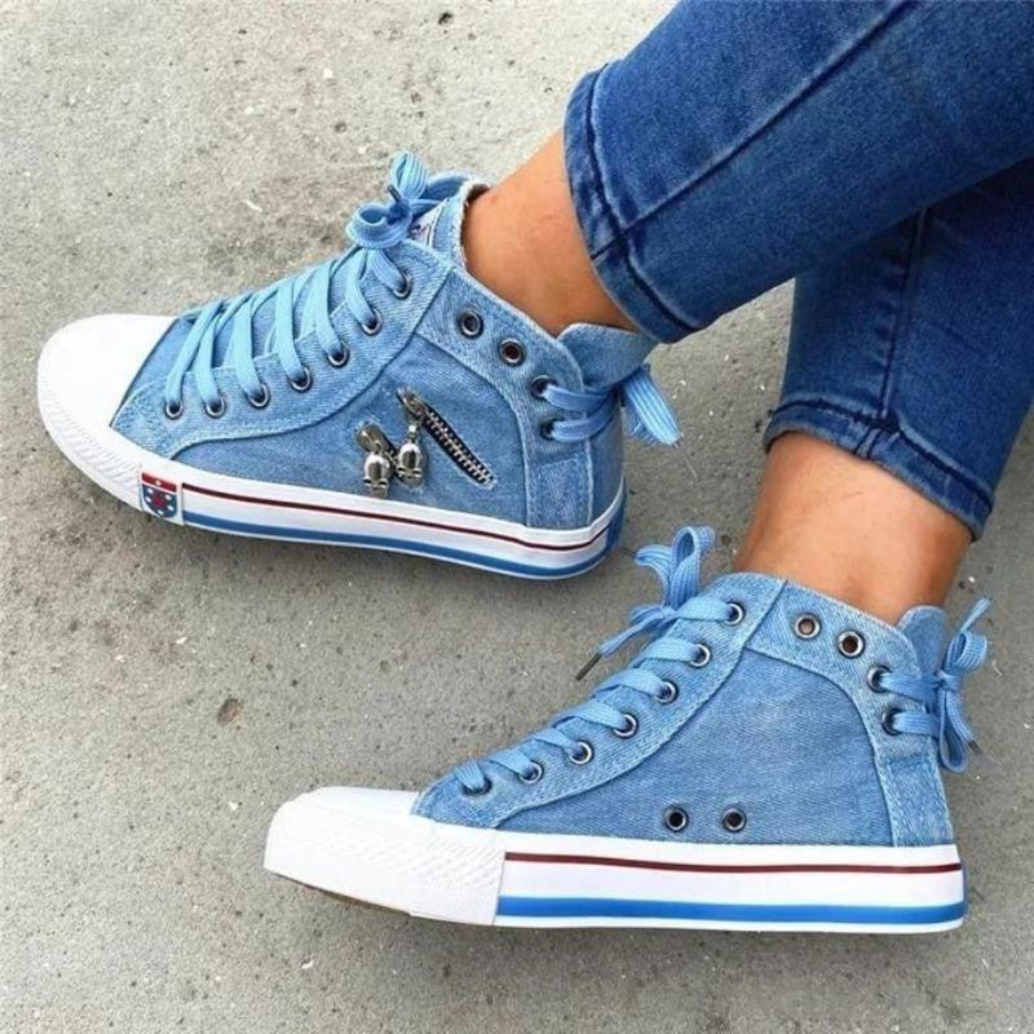 UrbanFlex Denim Sneakers – Casual High-Tops