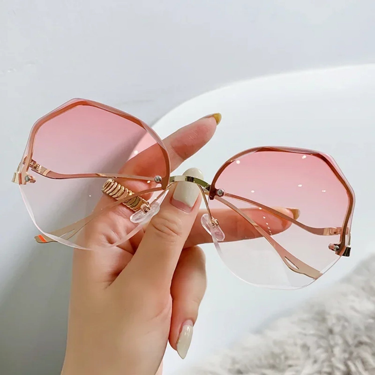 MonAmi® metalen montuur gebogen pootjes getinte spiegel dames zonnebril