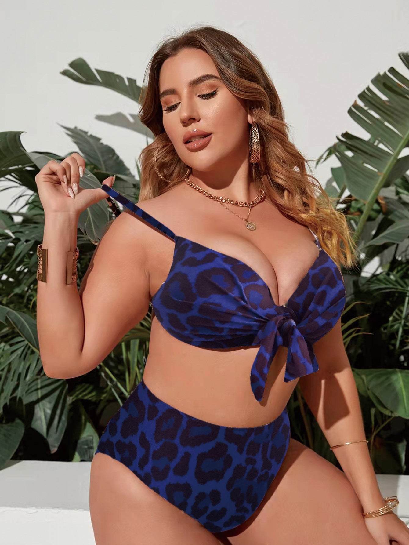 ByVera blauwe luipaardprint v-hals bikini grote maten