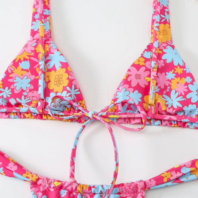 ByVera blauwe bloemenprint lage taille zachte brazilian bikini